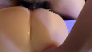 バックから突いてたっぷり中出し