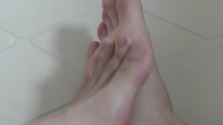 足裏ぬるぬるザーメン遊び