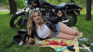 Biker girl Jessica takes us for a nasty cooling off