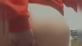 Showing off this pretty pussy from behind