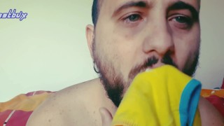 Mi sborro sulle mutande, come piace a te