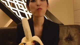 Si puedo poner este condón en este plátano junto a mi boca♥ Japonés mamadas, pajas