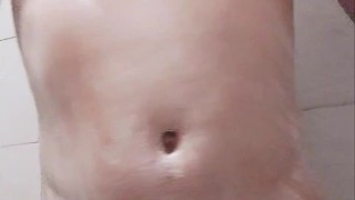 Watch me take a bath and slap that ass