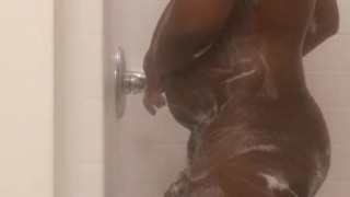 I wanna take a shower with you. 