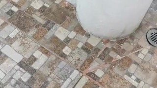 ESPOSA de mi AMIGO se DEJA COGER por DINERO y VIENE A MI CASA por 2,000 pesos