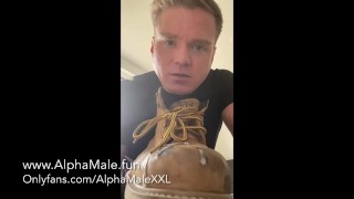 Straight British Builder Tells Off Gay Guy For Wearing His Work Boots Around The House AlphaMaleXXL