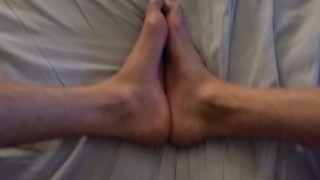 Masturbating to my feet. Foot fetish.