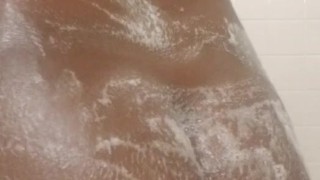 Please cum and rinse this booty and body. 