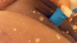 Solo pussy play 