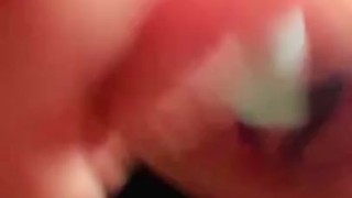 Watch me fuck my cunt up close