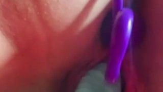Watch me fuck my cunt up close
