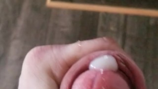 Makes me cum holding my pumped dick