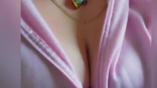 Cleavage Teasing