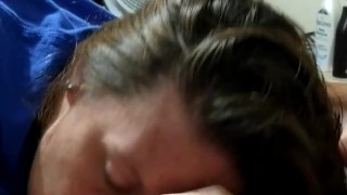 Tatoo Milf with big boobs gives an amazing blowjob until cumshot
