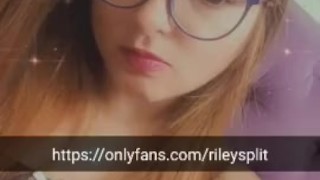 Sweet tictoker try to sell heranal virgionality on onlyfans