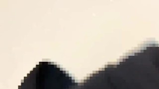 （射精）染み付きパンティーにシコって染みにぶっかけオナニー