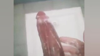 ME MASTURBO CON ESPUMA