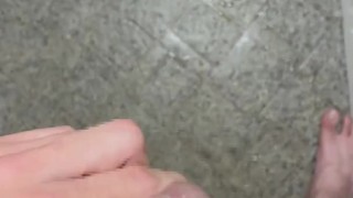 【おしっこ動画】ヘンタイ男子大学生によるおしっこ自撮り動画、3本立て！