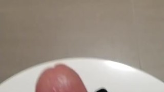 I jerk off using my engaged roommate's dirty panties  