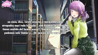 Chica en la biblioteca audio