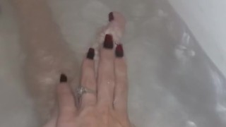 Cute little toes 🖤