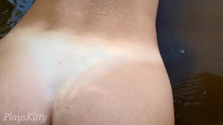 REAL AMATEUR PUBLIC RISKY SEX ON THE WATER! HOT BEAUTY PLAYSKITTY WAS FUCKED IN A DOGGY STYLE!