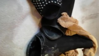Masturbándome con sus Zapatos