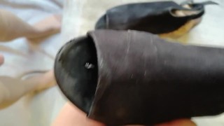 Masturbándome con sus Zapatos