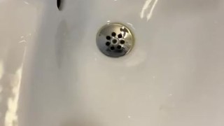 HORNY AT THE GYM AND HAD TO DO A QUICKIE - ONLYFANS: THEGRANDEE 