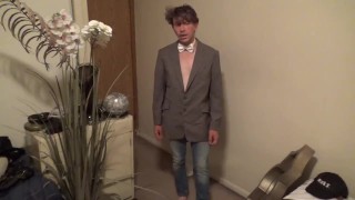 A Groom's Solo Wank!