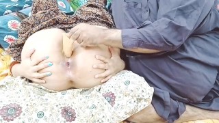 Step Daddy Khuấy Đảo Cả Hai Lỗ Khi Mẹ Vắng Nhà