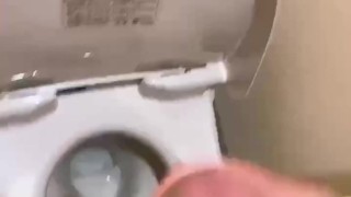 朝から皮オナ 気持ちいい射精