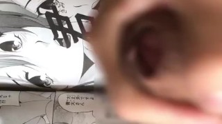 エロ漫画を読みながらオナニー！最後は精子ぶっかけ！