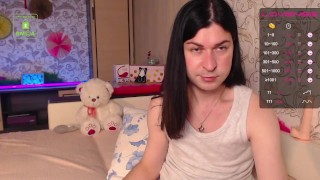 Sweet wet boy jerks off quickly and then shows his ass