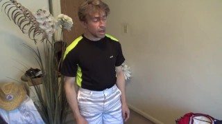 New Celeb Type Makes Solo Jerkoff Show at Nude Beach!