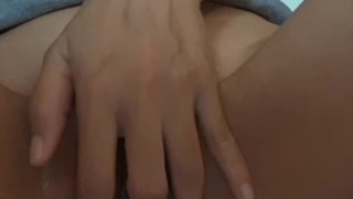 Pinay linabasan ng katas. Ang creamy ng puke