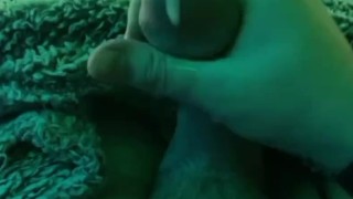 Two college boys make a cumshot vid