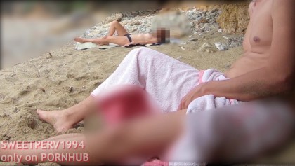 Ameture Wife Gives Handjob On Beach - Handjob by Real Teen Stranger on the Beach After Dick Flashing! Towel  Drops, Shows Big Cock! Cumshot - Free Porn Videos - YouPorn