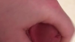 Amateur masturbation quickie with cumshot
