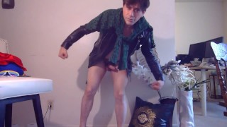 Dirty Male Pornstar Likes to Play Naked & Hard!