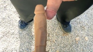 Adding some piss flavour to my favourite dildo before sucking it clean