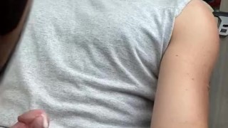 Stud jerks off in car 