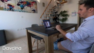 Segretaria si fa inculare dal capo per una promozione ''PIANO! che mi rompi il culo''