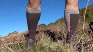 Pissing openair on the mountain, uncutted.