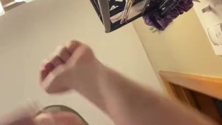 Help me put deodorant on my armpits