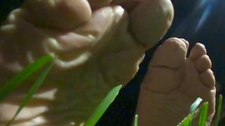 Long night in the park part 2 - ASMR Feet rubbing