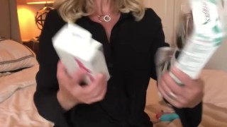 MILF offers sex toy review and offers great promo