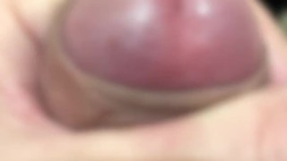 我慢出来なくて駅でオナニー　射精までは至らず　帰ってシコる