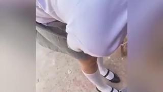 Chupada de COLEGIALA Atrás de los Salones! Sexo Publico!