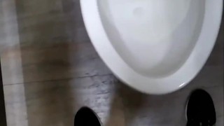 I was caught recording this video lol (public bathroom masturbation)🔥